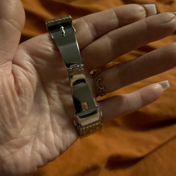 Michael Kors ladies watch - Picture 3 of 3